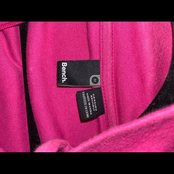 Bench zip up - Picture 3 of 3